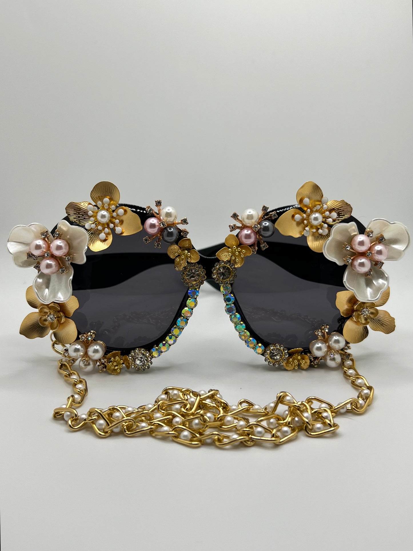 These golden, over-the-top sunnies are perfect for brides-to-be or those looking to add a golden touch to their daily fashion.